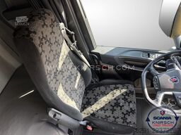 SCANIA S450A4x2EB / LowLiner / Hub-Sattelkupplung