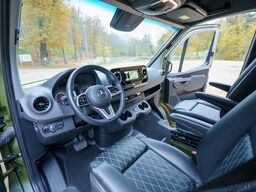 Mercedes-Benz JAMES COOK 600 E