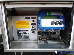 Renault Premium 270 dxi 4x2 fuel tank 13 m3 / 4 comp