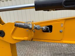 JCB 15C-1 / 825 H /  3 x Löffel / Kabine