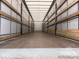 Schmitz Cargobull Curtainsider Standard