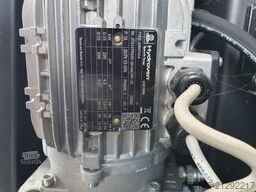 Generac V20 Lichtmast / 1.056 h / lagernd
