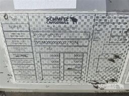 Schmitz Cargobull Semitrailer Curtainsider Mega