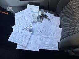 VW Transporter 2.0 TDI L1H1 DC Dubbele schuifdeur ...