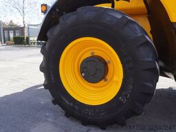 JCB 526-56 AGRI Plus / 5.6 m / joystick