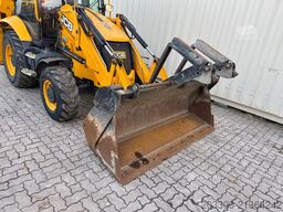 JCB 3CX Plus / 2022 BJ / 3.633 H / 81 KW