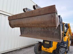 JCB 3CX Plus / 2022 BJ / 3.633 H / 81 KW