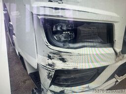 MAN TGX 18.510 beschädigt /damaged