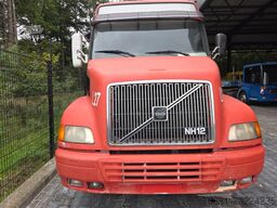 Volvo NH 12.460