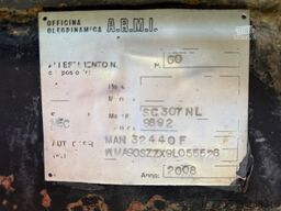 MAN 32 440 F