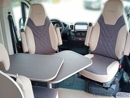 BÜRSTNER Campeo C 640 Abwassertank isoliert, Markise