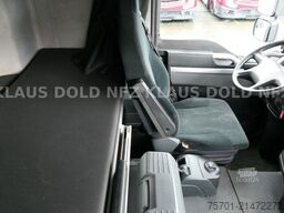 MAN TGL 8.250 geschloss. Autotransp. Moetefindt