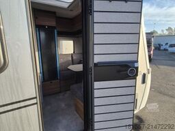 HYMER/ERIBA Eriba Novaline 442 1.800 kg / GFK Dach / 95 AH A