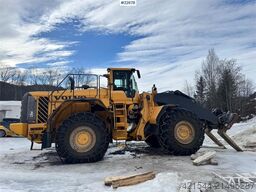 Volvo L350F Wheel Loader with Bucket