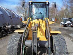 Volvo L 30 B