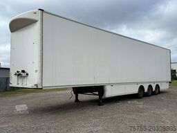 SCHMITZ CARGOBULL SKO 24 Doppelstock-Koffer isoliert
