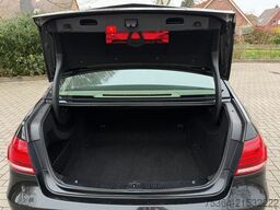 MERCEDES-BENZ E 300 BlueTEC HYBRID Navi Leder PDC LED EURO 5