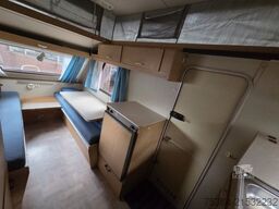 KIP Kompakt KK 400 EK Wohnwagen Hubdach Küche