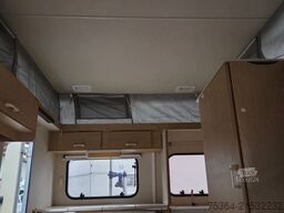 KIP Kompakt KK 400 EK Wohnwagen Hubdach Küche