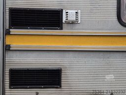 KIP Kompakt KK 400 EK Wohnwagen Hubdach Küche