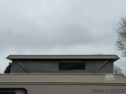 KIP Kompakt KK 400 EK Wohnwagen Hubdach Küche