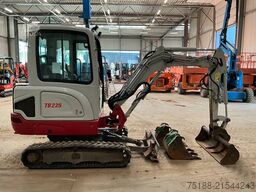 Takeuchi TB 225