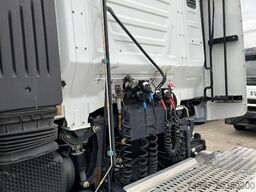 IVECO AS440S46T/P LNG / ADR / Intarder