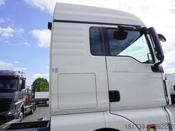 MAN TGX 18.430 / BDF 7.5 m / sleeping cab