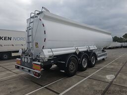 MAGYAR FUEL 8 COMP