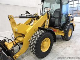 CATERPILLAR 906M