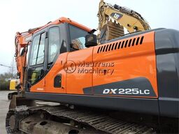 DOOSAN DX225