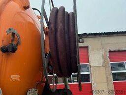 MAN TGS 35.400 8x4-4 BL / Flensburger FFG Saugwagen