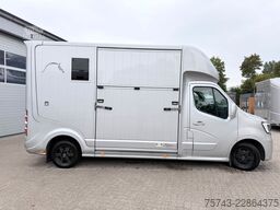 RENAULT Master Roelofsen Parados Sport