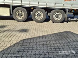 Schmitz Cargobull Curtainsider Standard Getränke