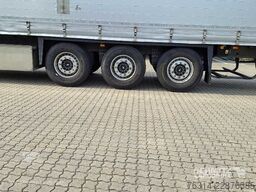 Schmitz Cargobull Curtainsider Standard