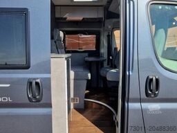 PÖSSL Summit Shine 600 L   25er Automat Solar+Markise