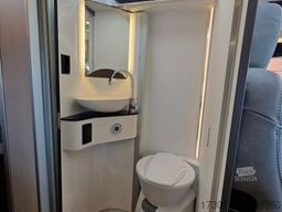 PÖSSL Summit Shine 600 L   25er Automat Solar+Markise