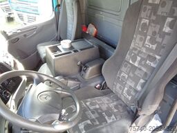 Mercedes-Benz AXOR 1823 + Dhollandia Lift