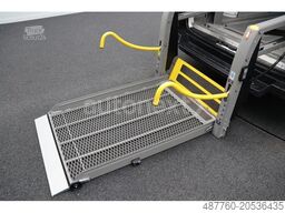 VOLKSWAGEN Crafter 35 *ROLLSTUHL-LIFT* KAMERA+STNADHEIZ 200