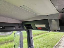 M.A.N. 41.360 TGS 8X4