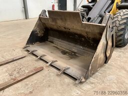 Mecalac AX 850