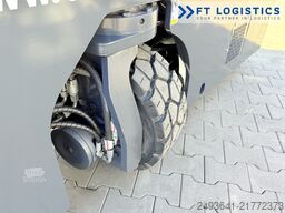 Combilift C3000GST GAS TRIPLEX 8300 FREE LIFT TOP1