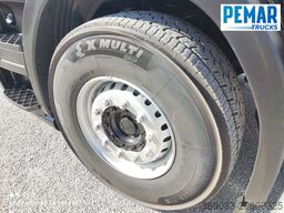 SCANIA P 450 6X2 CAJA CERRADA