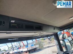 SCANIA P 450 6X2 CAJA CERRADA