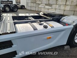 Mercedes Actros 1951 Actros 4X2 BigSpace 2x Tanks Leder ...