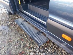 Ford Transit Bus 460 L4 Trend 18 Sitze KLIMA NAVI TEMPO