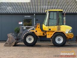 Volvo L30B Snelwissel - Klapbak - Lepels