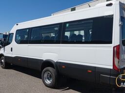 IVECO NEU Daily 65C18 24 Sitze