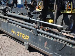 Hyster 20/40 ft spreader
