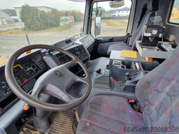 Mercedes-Benz Actros 3243